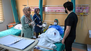 Ebeler, Anne ve Bebek Sağlığı İçin Özveriyle Çalışıyor