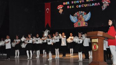 Hizan'da 23 Nisan Coşkuyla Kutlandı