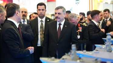 Bakan Çiftçi, SAHA Fuarı'nı Ziyaret Etti