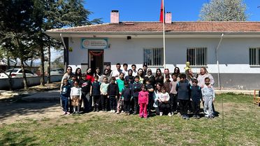 İlkokul öğrencileri 'Minik Kalpler Büyük Hayaller' projesiyle sevindirildi