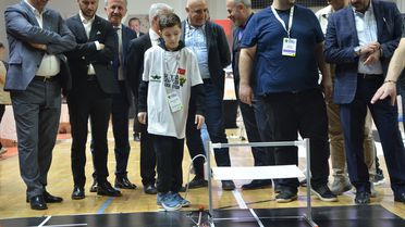 İnegöl Robot Yarışması Başladı