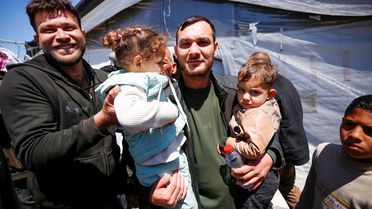 İsrail'in Gazze'den alıkoyduğu 14 Filistinliyi serbest bıraktı