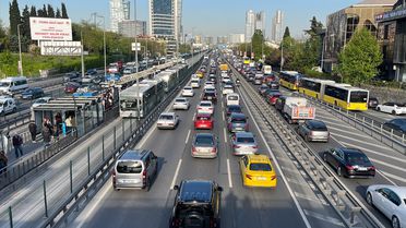 İstanbul'da akşam saatlerinde trafik yoğunluğu yüzde 78'e çıktı