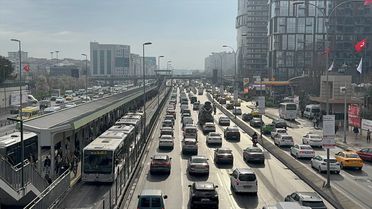 İstanbul'da Anadolu Yakası'ndaki trafik yoğunluğu yüzde 83'e yükseldi