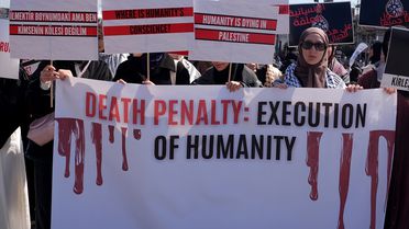 Beşiktaş'ta Filistin İçin İdam Yasasına Protesto