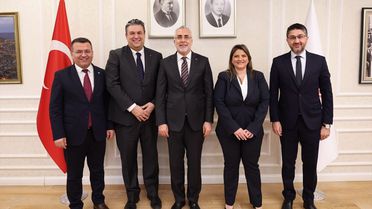 İtalyan Şef Claudio Chinali'ye Turkuaz Kart
