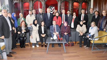 İYİ Parti Genel Başkan Yardımcısı Ofluoğlu, Trabzon'da basın toplantısı düzenledi Açıklaması