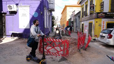 Alsancak'ta Altyapı Çalışmalarına Tepki