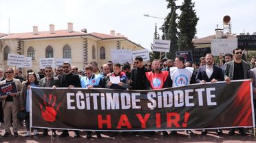 Eğitimciler Siverek Saldırısını Protesto Ediyor