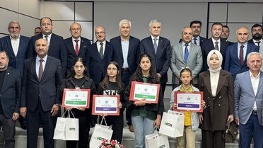 Kahramanmaraş'ta Sağlıklı Nesil Yarışması Ödülleri Verildi