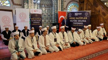 Karabük'te 'Genç Hatipler Hutbe Okuma Yarışması Bölge Finali' yapıldı