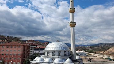 Eskipazar'da Leylekler Camiyi Seçti