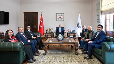 Kırklareli Valisi'nden gazilere ve şehit annesine ziyaret