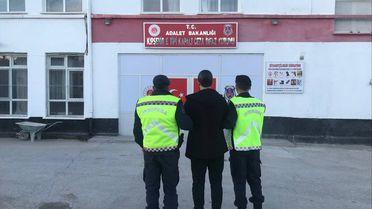 Kırşehir'de Göçmen Kaçakçılığı Tutuklaması