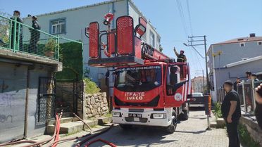 Dilovası'nda Apartman Yangını