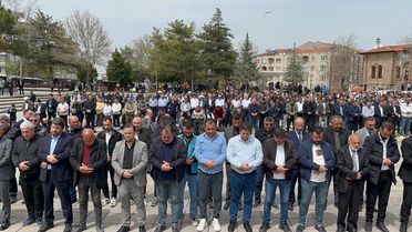 Silahlı Saldırıya Gıyabi Cenaze Namazı