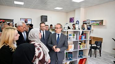 Malatya'da depremde hayatını kaybeden çift adına yapılan kütüphanenin açılışı gerçekleştirildi