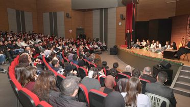 Mektep Melikgazi'den Tiyatro Gösterisi