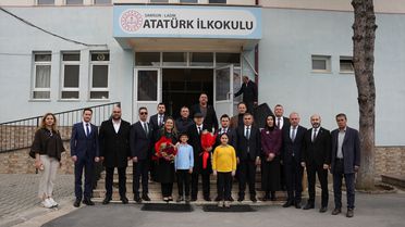 Topsakal'dan 23 Nisan Kutlaması
