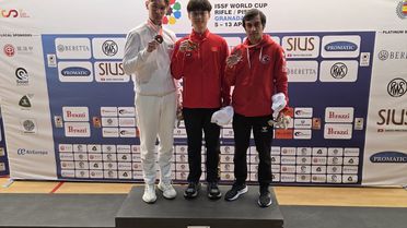 Buğra Selimzade'den Bronz Madalya