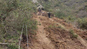 Akhisar'da İşçi Elektrik Direği Altında Kaldı