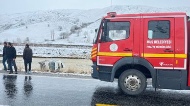 Muş'ta Minibüs Dereye Düştü: 8 Yaralı
