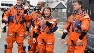 Artemis 2'den tarihi rekor! Apollo'yu solladı