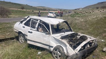 Acıgöl'de Otomobil Devrildi, Sürücü Yaralandı