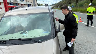 Of'ta lise öğrencileri trafik uygulamasına katıldı