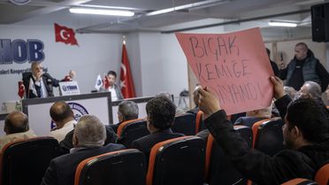 Otobüs Esnafı Kontak Kapatma Tehdidinde Bulundu