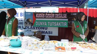 Rize'de Küresel Sumud Filosu'na Destek Toplandı