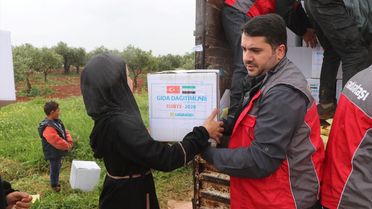 Sadakataşı Derneği'nden İdlib'e Yardım