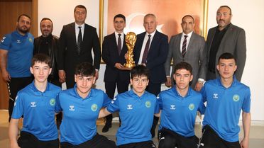 Taşova Belediyespor 1. Lig'e Yükseldi