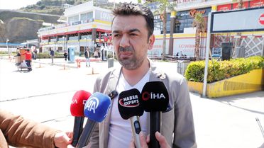 Samsun Alışveriş Merkezi Araç Girişine Kapandı