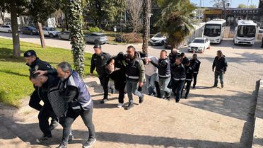 Samsun'da Suç Örgütü Operasyonu: 17 Tutuklama