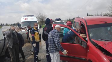 Şanlıurfa'da Trafik Kazası: 3 Yaralı