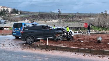 Siverek'te Trafik Kazası: 8 Yaralı