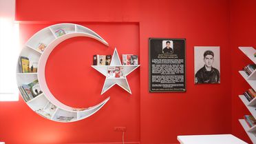 Şehit polis memuru Burhan Mercan'ın adı Hatay'daki kütüphanede yaşatılacak