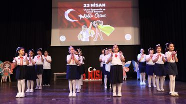 23 Nisan Kutlamaları Siirt, Mardin ve Bingöl'de Coşkuyla Yapıldı