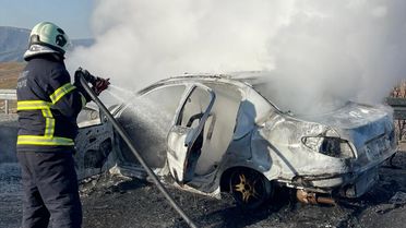 Siirt'te Yangın Çıkan Otomobil Kullanılamaz Hale Geldi