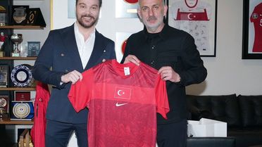 Sinan Akçıl, TFF Başkanı İbrahim Hacıosmanoğlu'nu ziyaret etti
