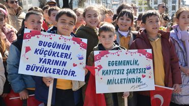 Sinop'ta 23 Nisan Coşkusu