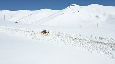 Ağrı'da Rekor Kar, Mücadele Devam Ediyor