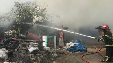 Suluova'da Odunluk Yangını