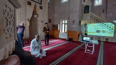 Suşehri'nde Hacı Adaylarına Eğitim Semineri