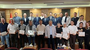 Tarsus'ta Hijyen ve Misafir Memnuniyeti Eğitimi Tamamlandı