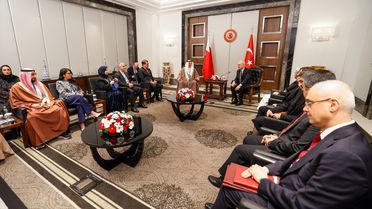 TBMM Başkanı Kurtulmuş, Bahreynli Mevkidaşıyla Görüştü