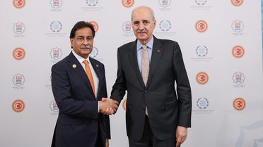 Kurtulmuş ve Sadık'tan Diplomasi Vurgusu