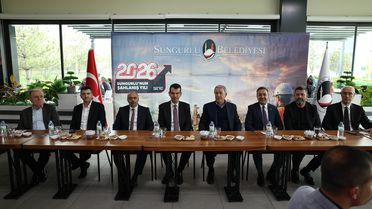 TBMM Milli Savunma Komisyonu Başkanı Akar, Sungurlu'yu ziyaret etti
