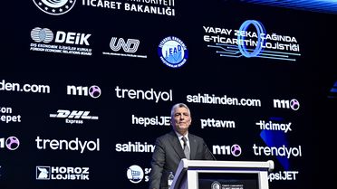 Ticaret Bakanı Bolat, 'Yapay Zeka Çağında E-Ticaretin Lojistiği Zirvesi'nde konuştu Açıklaması